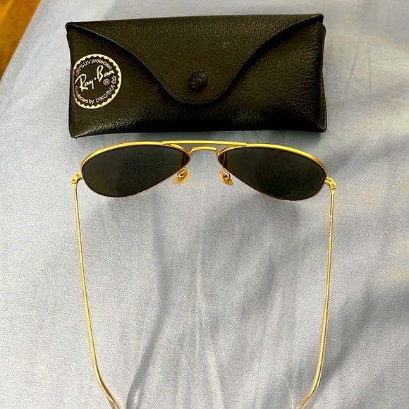 Green reflective RayBans - Picture 3 of 3